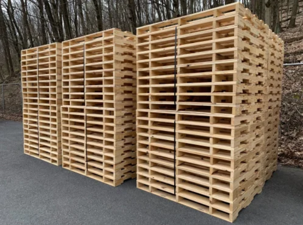 Four Way Pine Wood Pallets